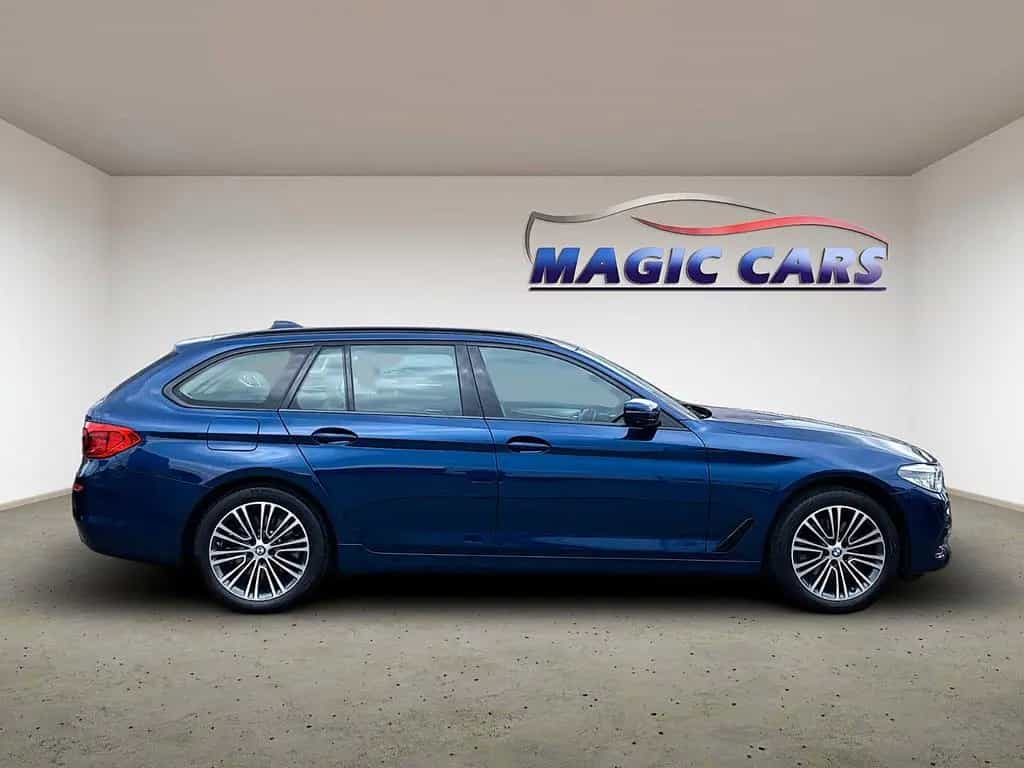BMW 520 d Touring Aut. Sport Line*Stand*Pano*LED*AHK* 12/2019-photo-10