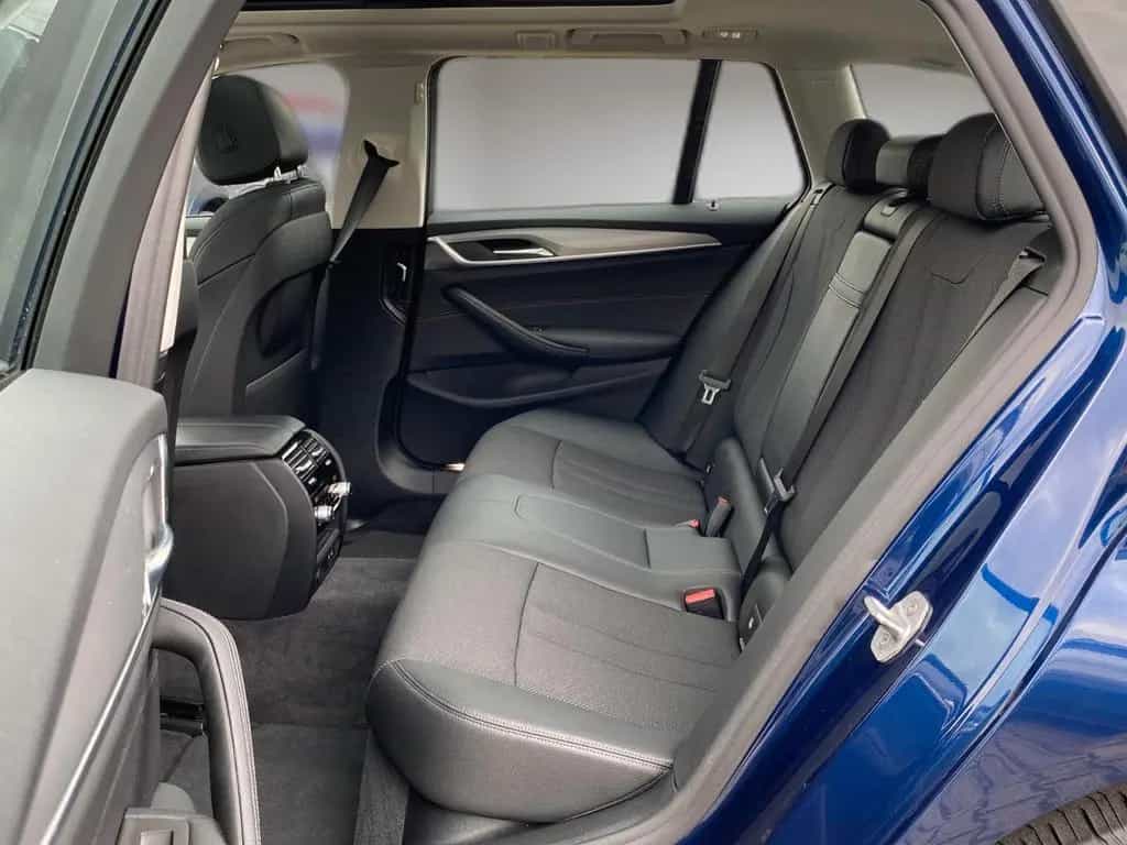 BMW 520 d Touring Aut. Sport Line*Stand*Pano*LED*AHK* 12/2019-photo-11