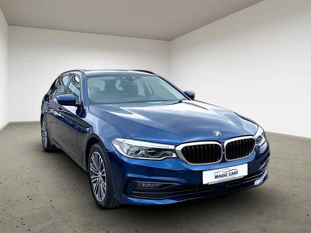 BMW 520 d Touring Aut. Sport Line*Stand*Pano*LED*AHK* 12/2019-photo-12