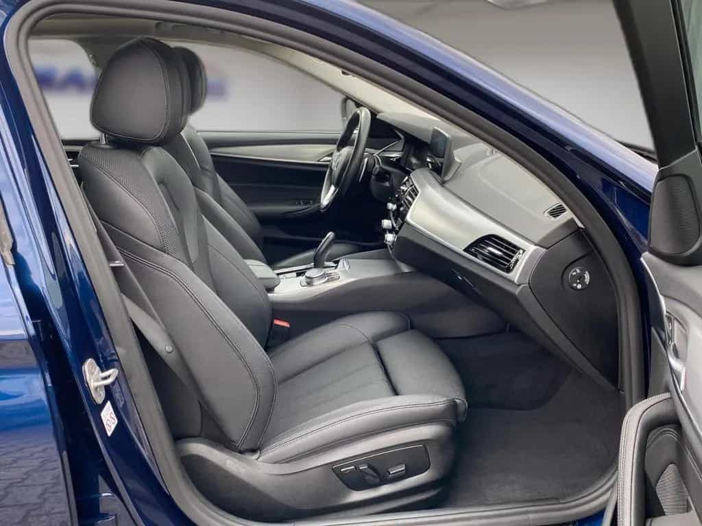 BMW 520 d Touring Aut. Sport Line*Stand*Pano*LED*AHK* 12/2019-photo-9