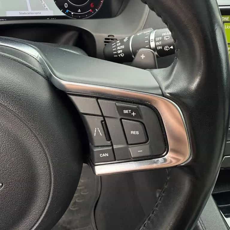 Jaguar F-Pace 2.0 D 180 CV aut. R-Sport Full 04/2019-photo-11