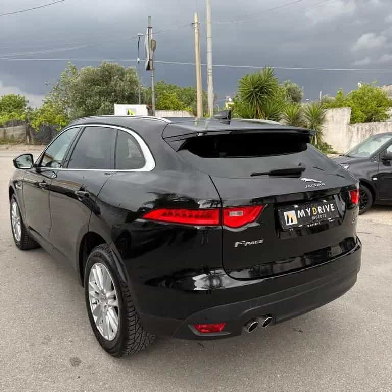 Jaguar F-Pace 2.0 D 180 CV aut. R-Sport Full 04/2019-photo-5