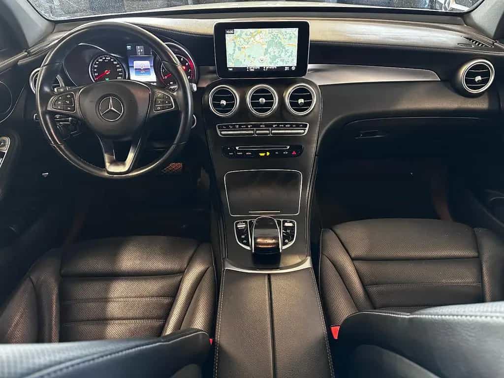 Mercedes-Benz GLC-Class 300 Coupe 4Matic AMG Line *1.Hd +TMP + LED 02/2019-photo-11