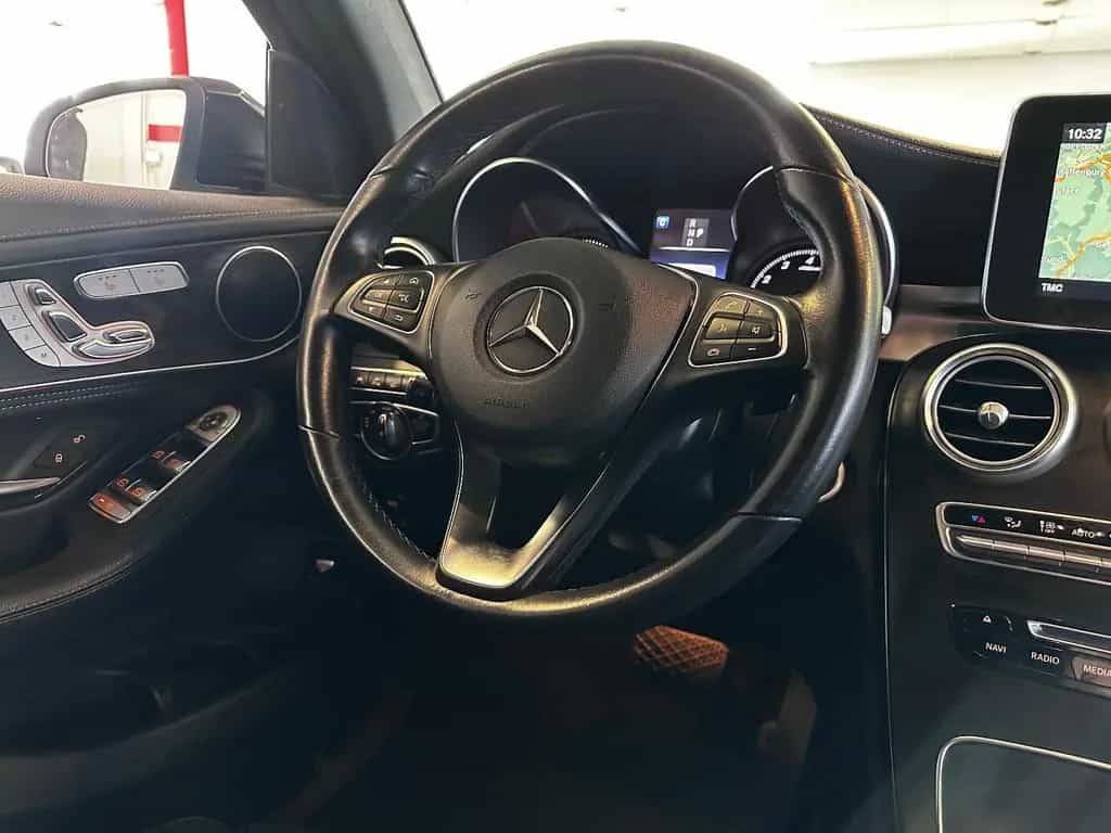 Mercedes-Benz GLC-Class 300 Coupe 4Matic AMG Line *1.Hd +TMP + LED 02/2019-photo-17