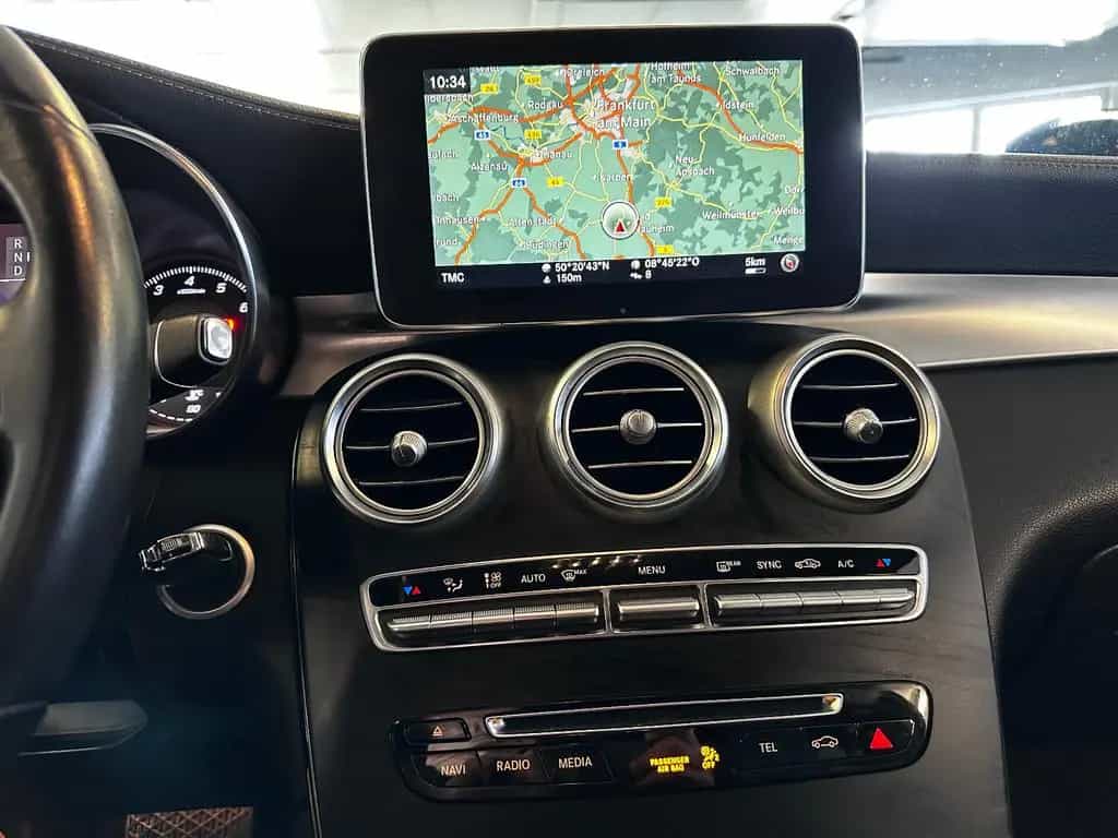 Mercedes-Benz GLC-Class 300 Coupe 4Matic AMG Line *1.Hd +TMP + LED 02/2019-photo-19