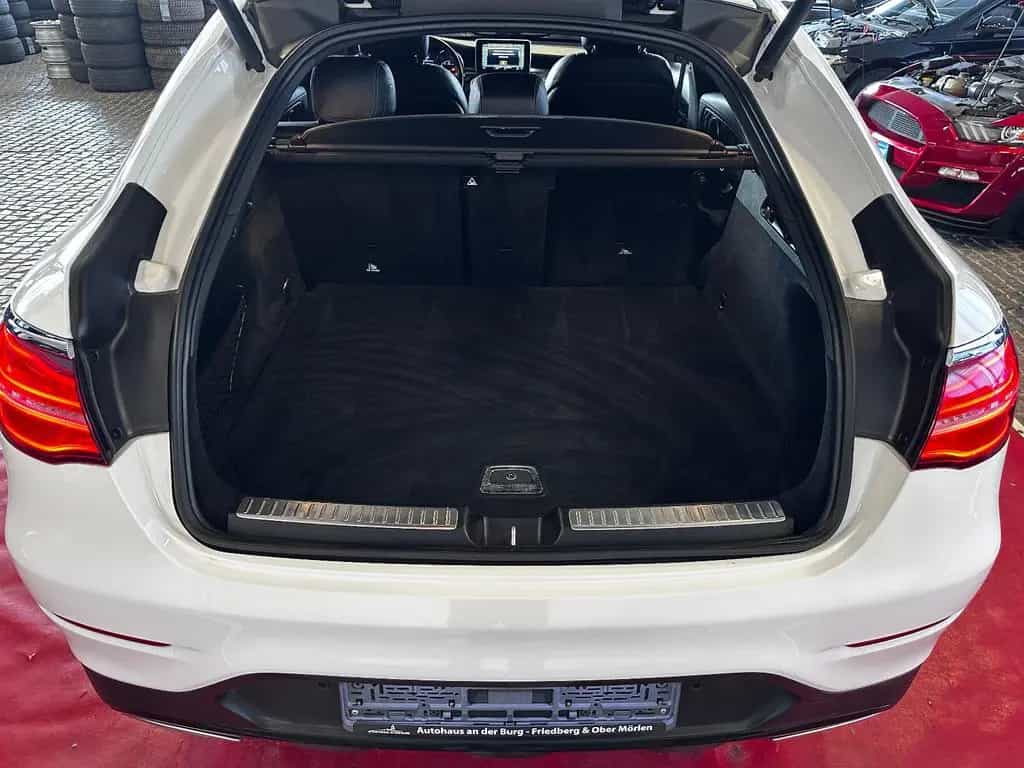 Mercedes-Benz GLC-Class 300 Coupe 4Matic AMG Line *1.Hd +TMP + LED 02/2019-photo-24