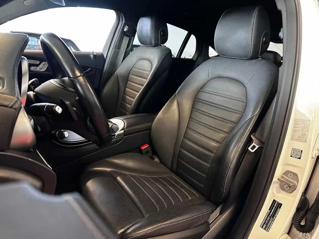 Mercedes-Benz GLC-Class 300 Coupe 4Matic AMG Line *1.Hd +TMP + LED 02/2019-photo-8