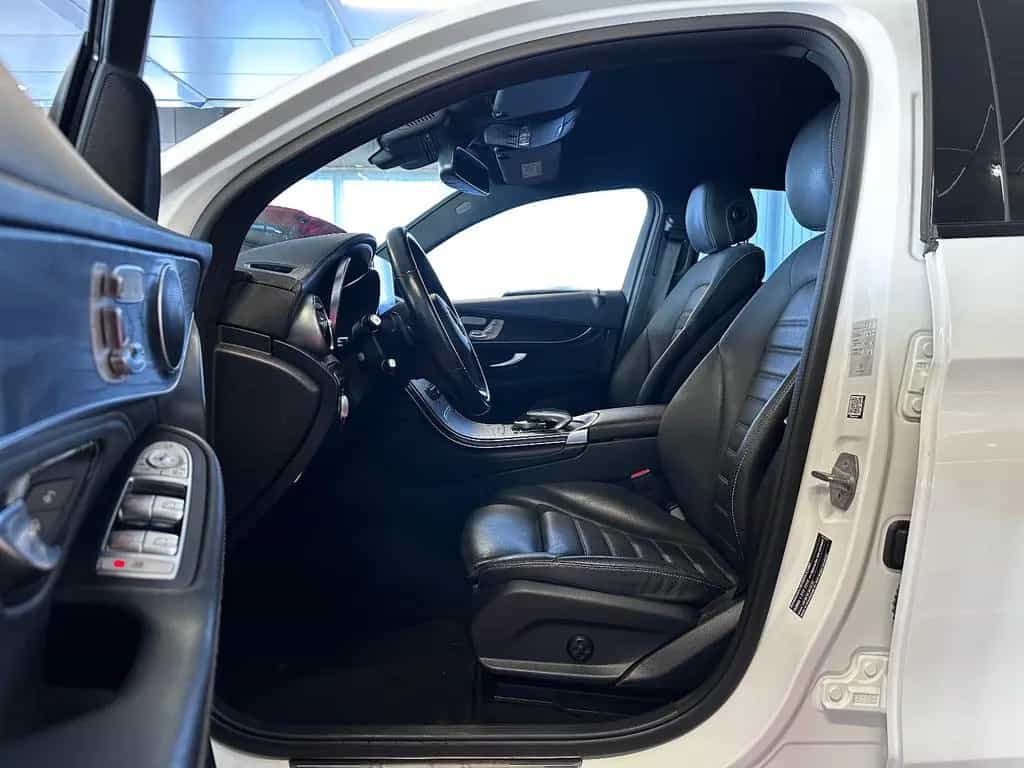 Mercedes-Benz GLC-Class 300 Coupe 4Matic AMG Line *1.Hd +TMP + LED 02/2019-photo-9