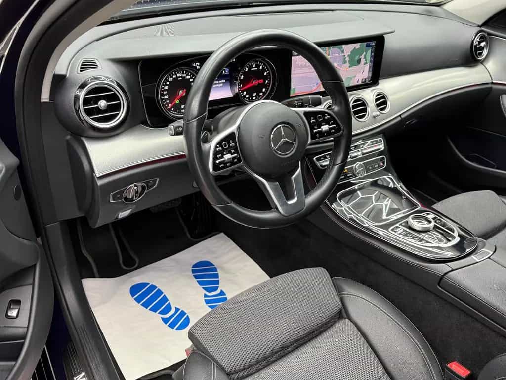 Mercedes-Benz E-Class 200 Lim. Avantgarde Night Keyless Standheiz. 11/2018-photo-10