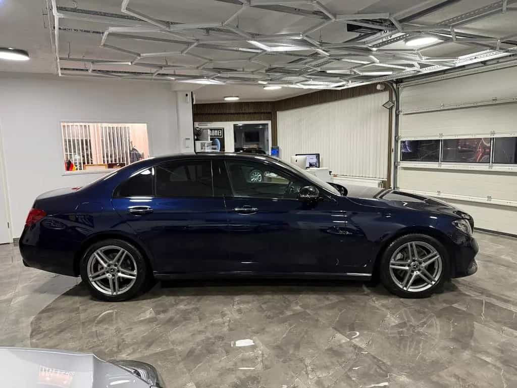 Mercedes-Benz E-Class 200 Lim. Avantgarde Night Keyless Standheiz. 11/2018-photo-4