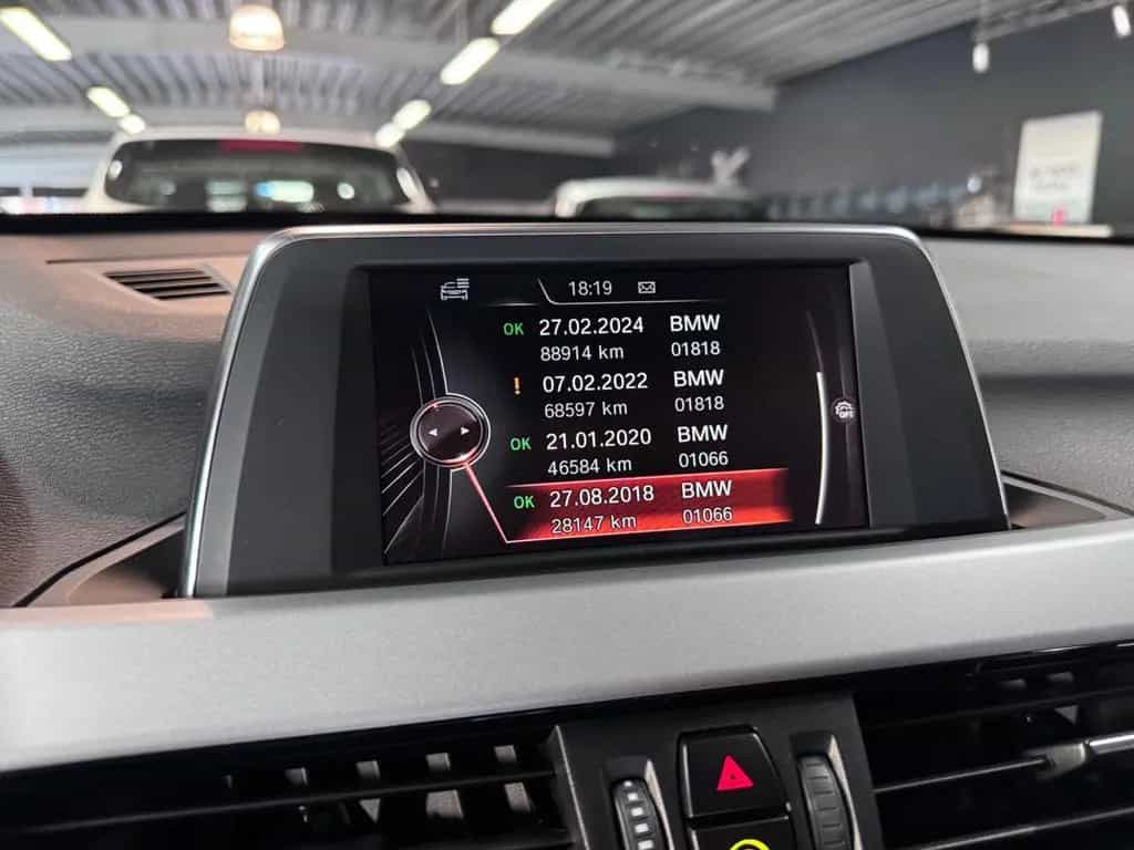 BMW X1 sDrive18i Advantage*BUSINESS*PDC*NAVI*SHZG* 12/2016-photo-22