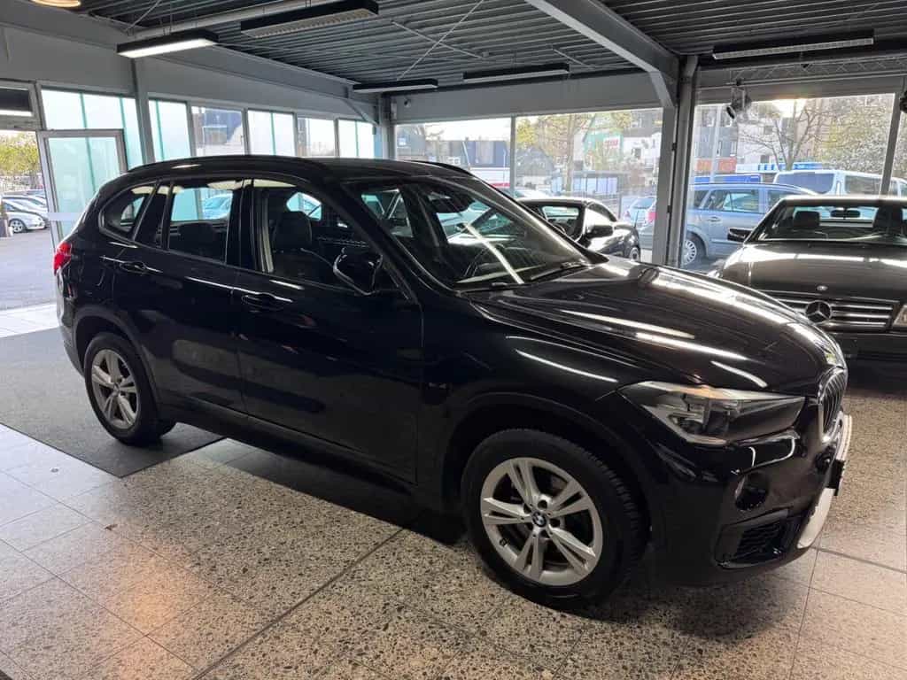 BMW X1 sDrive18i Advantage*BUSINESS*PDC*NAVI*SHZG* 12/2016-photo-6