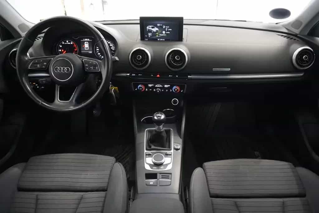 Audi A3 1.4 TFSI 150PS S-LINE S-TRONIC 03/2017-photo-12