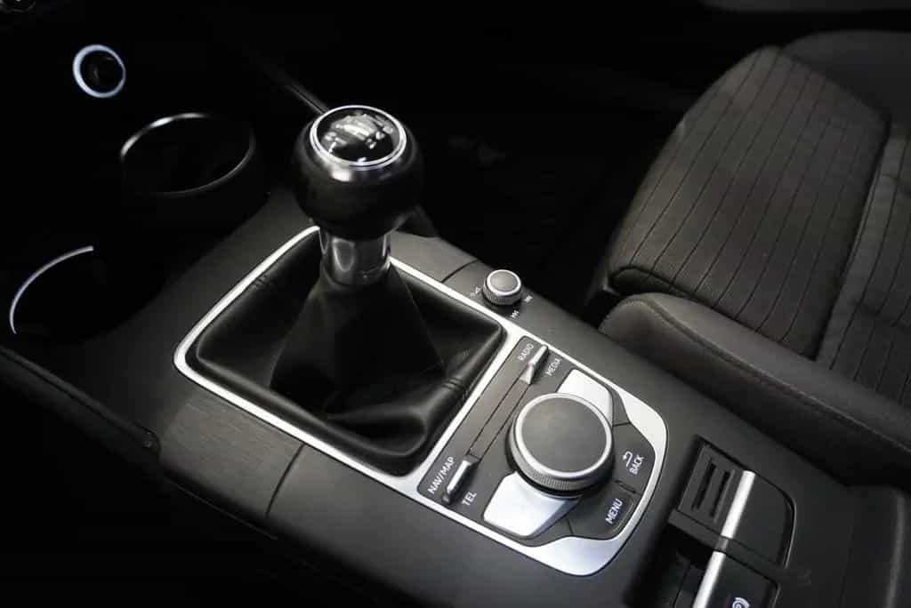 Audi A3 1.4 TFSI 150PS S-LINE S-TRONIC 03/2017-photo-16