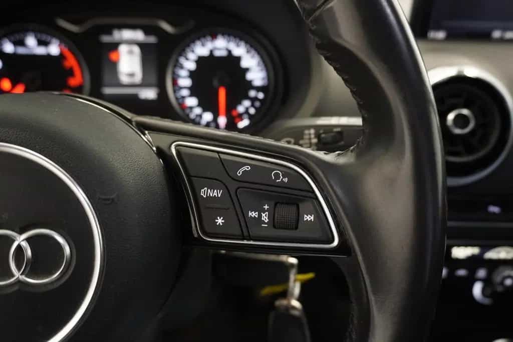 Audi A3 1.4 TFSI 150PS S-LINE S-TRONIC 03/2017-photo-21