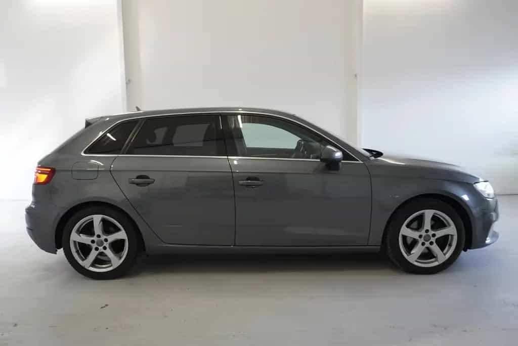 Audi A3 1.4 TFSI 150PS S-LINE S-TRONIC 03/2017-photo-3