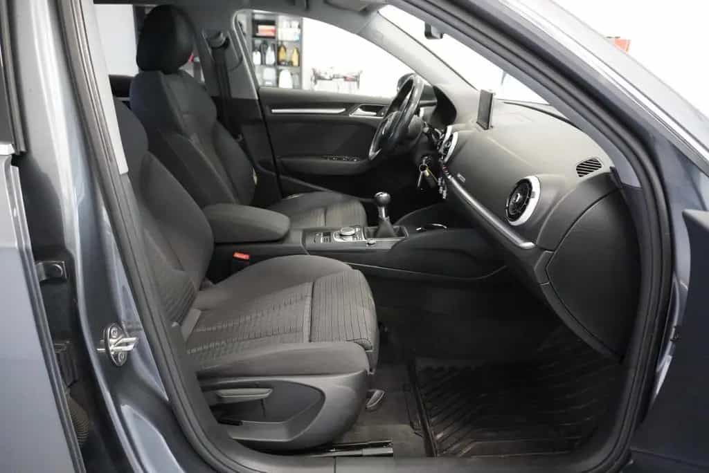 Audi A3 1.4 TFSI 150PS S-LINE S-TRONIC 03/2017-photo-8