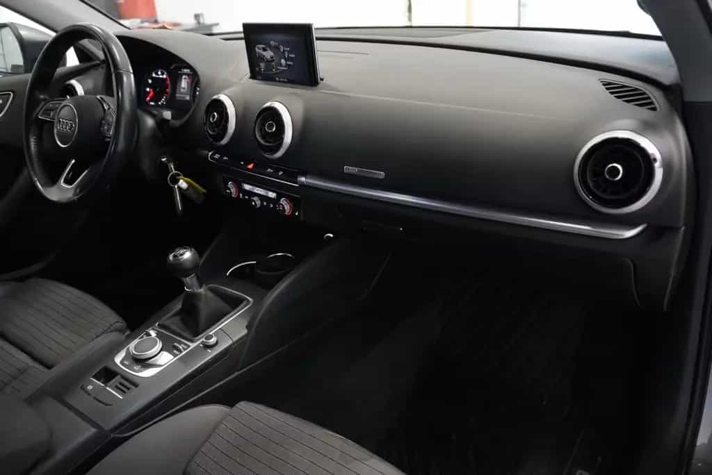Audi A3 1.4 TFSI 150PS S-LINE S-TRONIC 03/2017-photo-9