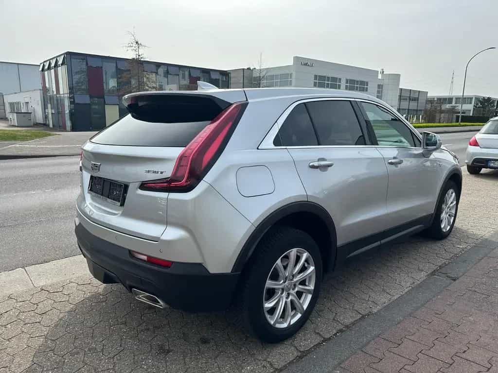 Cadillac XT4 Luxury 2WD 09/2021-photo-3