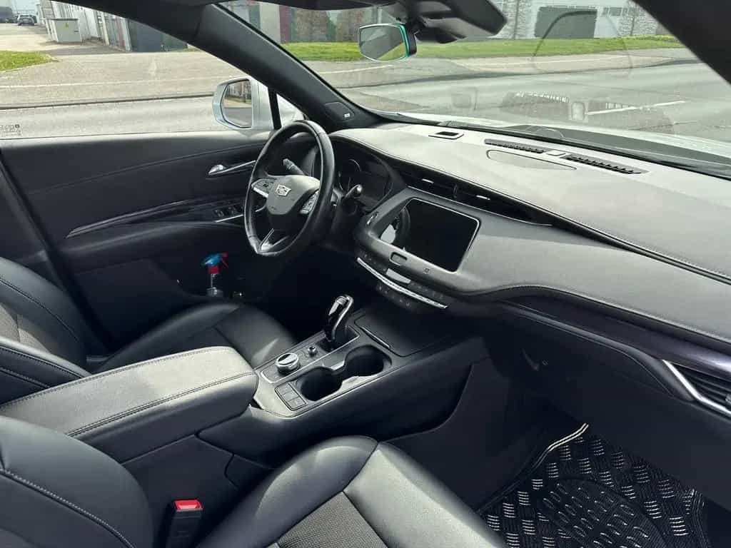 Cadillac XT4 Luxury 2WD 09/2021-photo-8