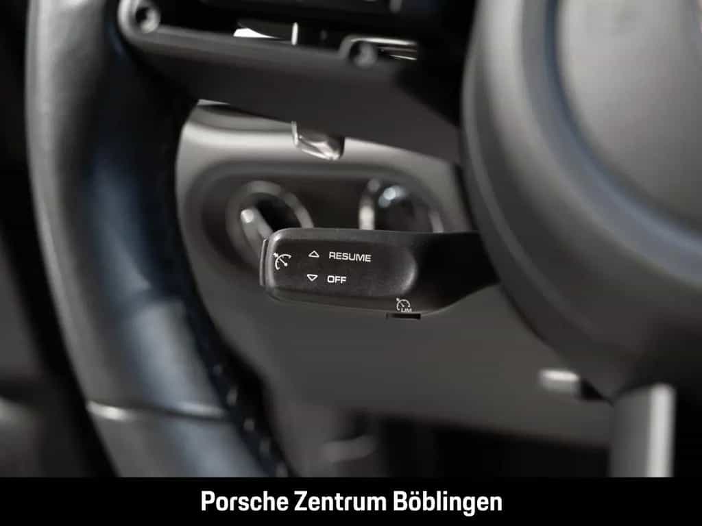 Porsche Macan S Standheizung Rückfahrkamera Panorama LED 07/2023-photo-19