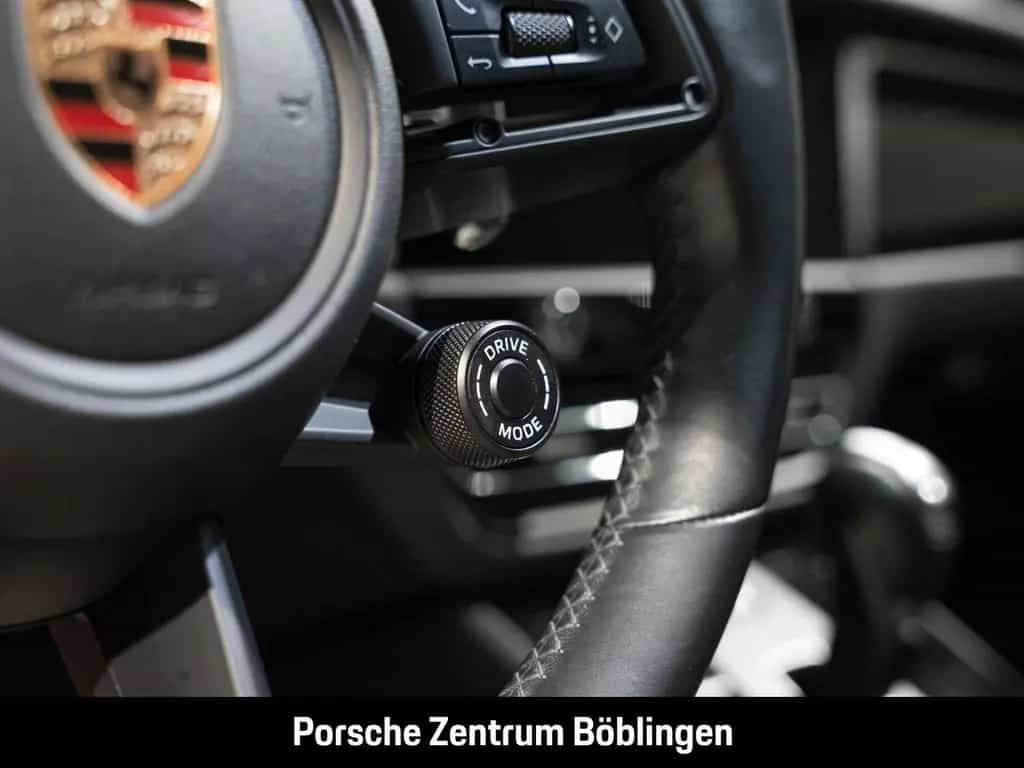 Porsche Macan S Standheizung Rückfahrkamera Panorama LED 07/2023-photo-20