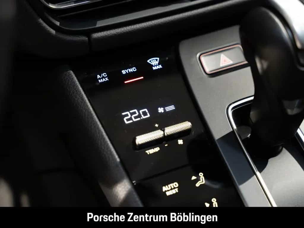Porsche Macan S Standheizung Rückfahrkamera Panorama LED 07/2023-photo-23