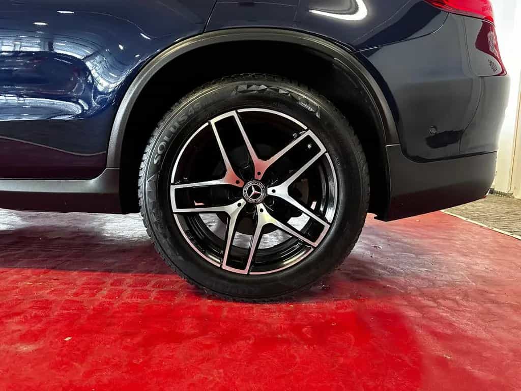 Mercedes-Benz GLC-Class 300 AMG Line 4Matic * Schiebedach-Kamera 05/2017-photo-3