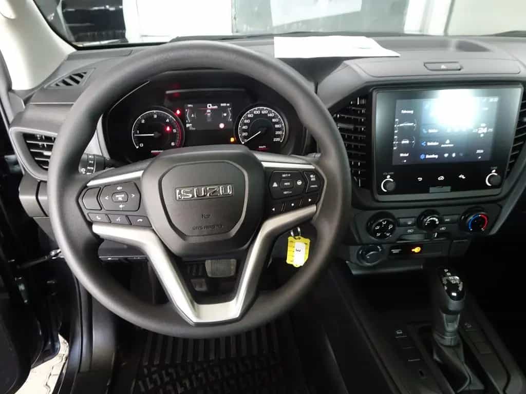 Isuzu D-Max Double Cab 4WD "L" SOFORT ab Lager! null-photo-2