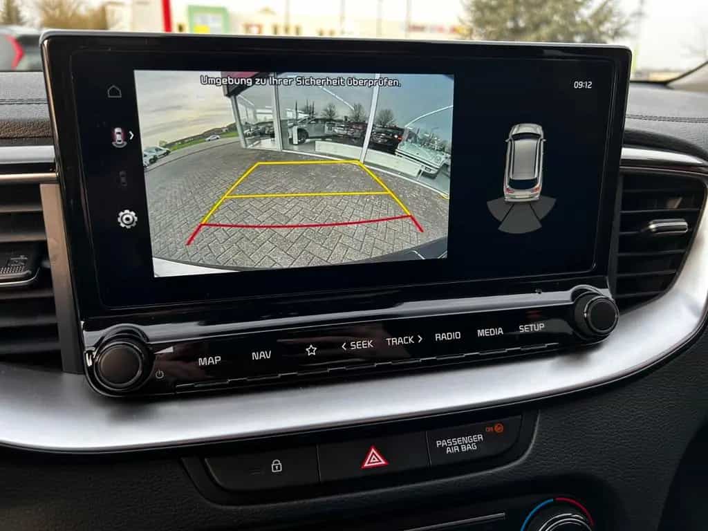 Kia Ceed 1.5 T-GDI DCT Vision Komfort+ Navi Kamera 11/2024-photo-16