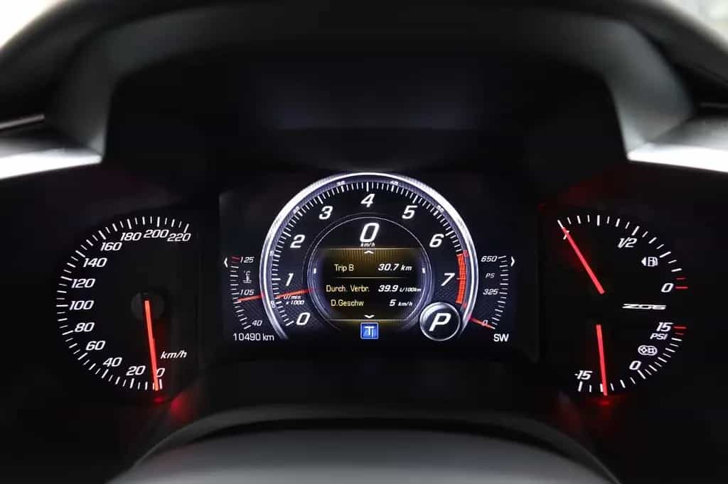 Corvette Z06 6.2 V8 Stingray Targa2LZ/HUD/BOSÉ/SHZ/R19*20 08/2019-photo-12