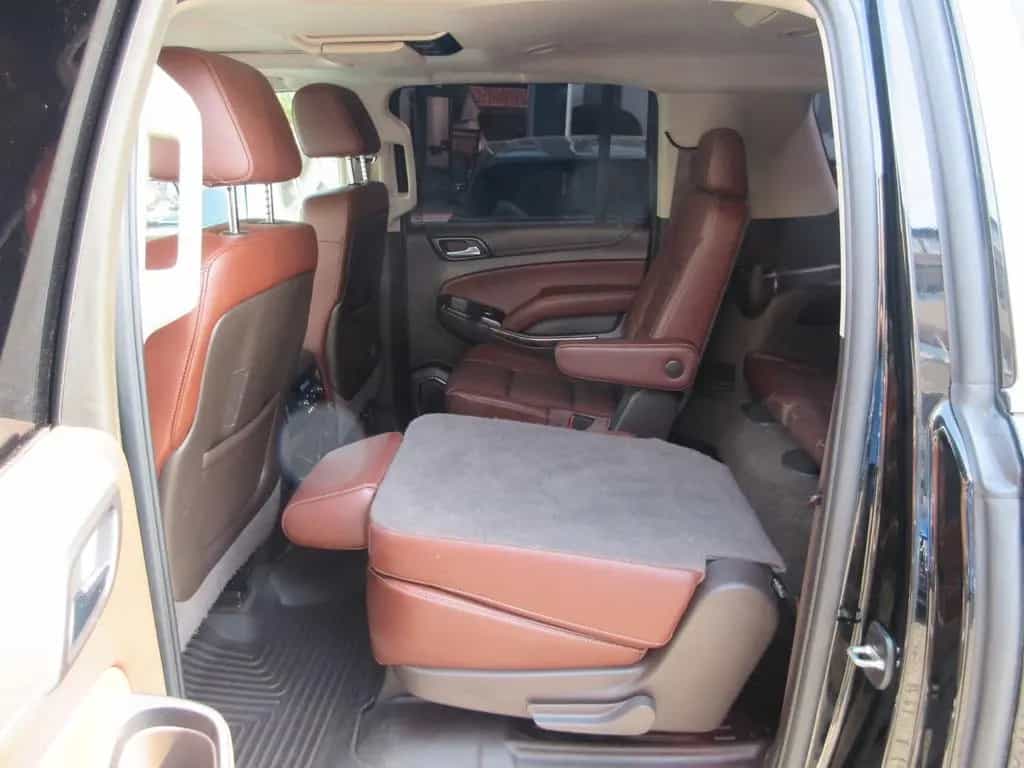 Chevrolet Suburban 12/2016-photo-9