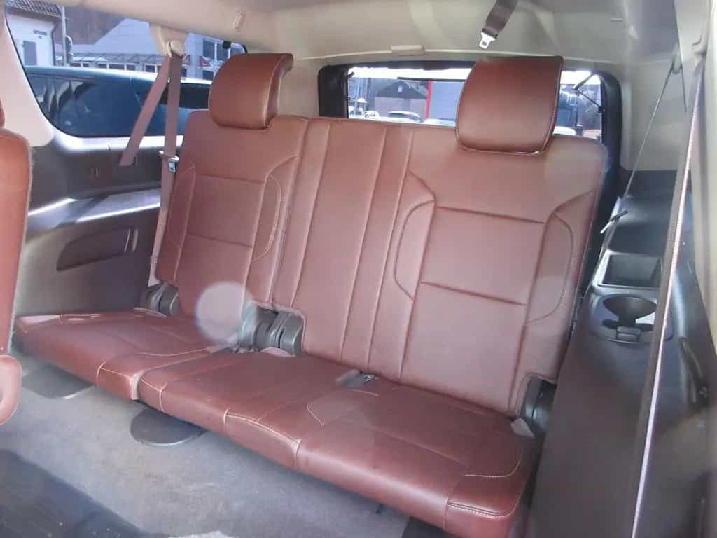 Chevrolet Suburban 12/2016-photo-10
