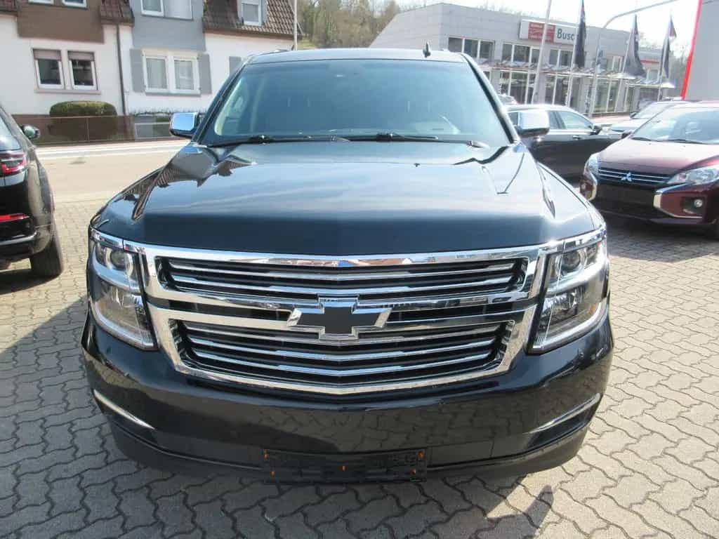 Chevrolet Suburban 12/2016-photo-4