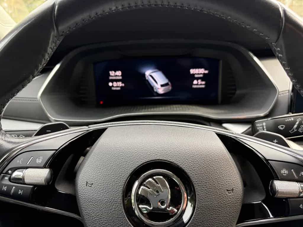 Skoda Octavia Combi Tour TSI DSG LED NAVI ACC 06/2022-photo-20