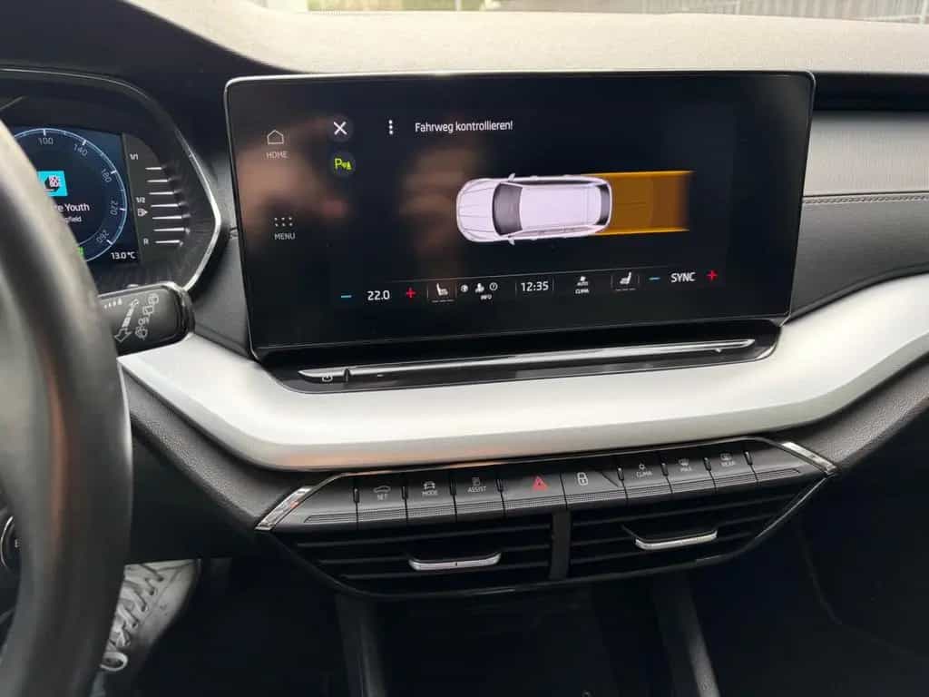 Skoda Octavia Combi Tour TSI DSG LED NAVI ACC 06/2022-photo-29