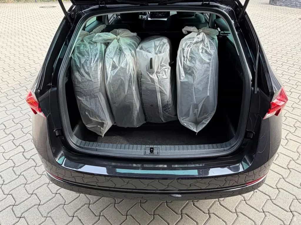 Skoda Octavia Combi Tour TSI DSG LED NAVI ACC 06/2022-photo-31