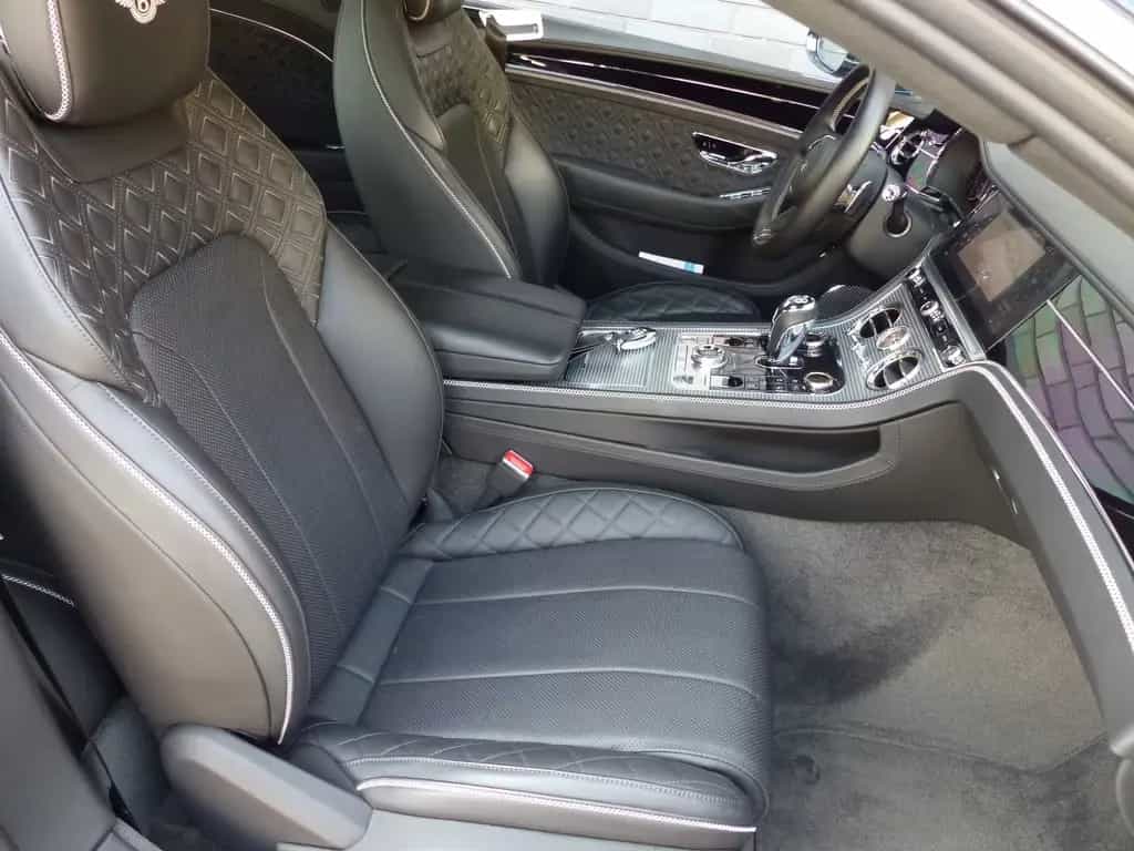 Bentley Continental GT V8 Mulliner/Carbon/Panorama/22Z 03/2021-photo-2