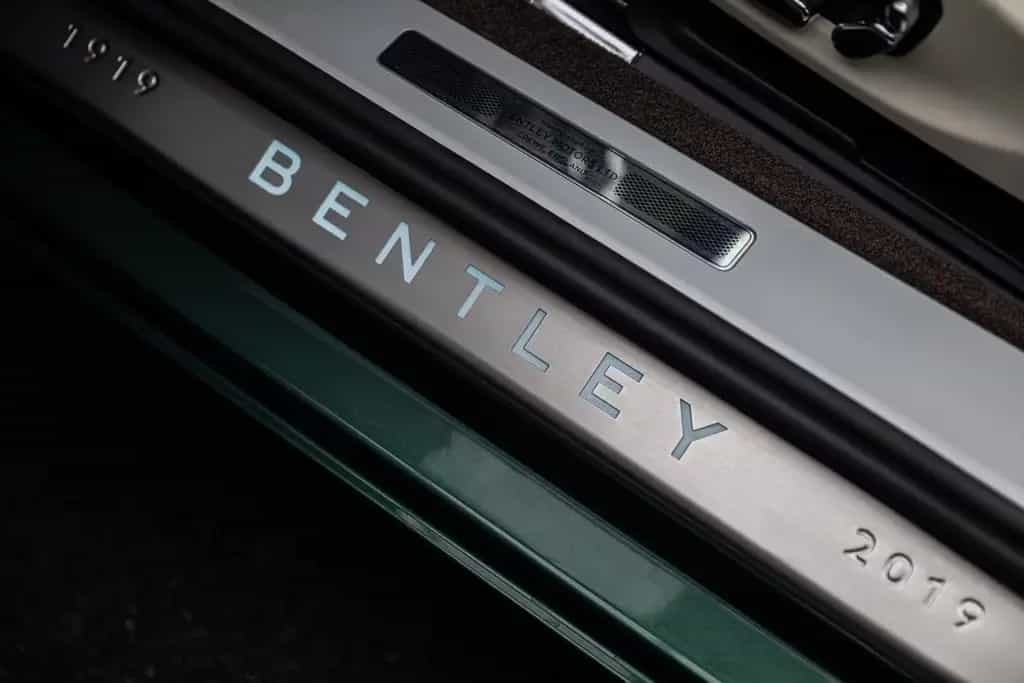 Bentley Continental gtc W12 6.0 635 ch 09/2019-photo-12