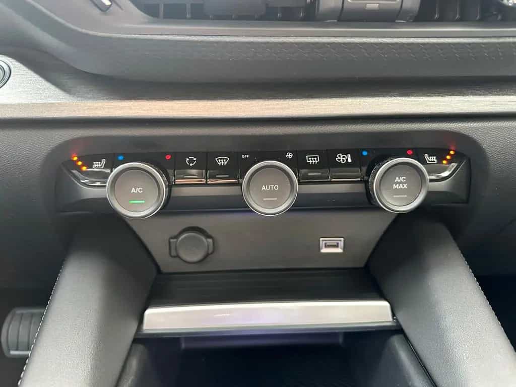 Citroën C5 X Feel Pack ACC LED KEYLESS KAMERA SITZHZG 01/2023-photo-18