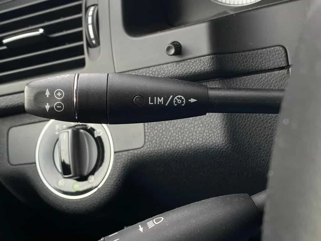 Mercedes-Benz C 350 Lim. Automatik Command Xenon S-Dach 06/2009-photo-22