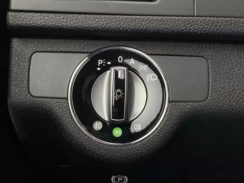 Mercedes-Benz C 350 Lim. Automatik Command Xenon S-Dach 06/2009-photo-23
