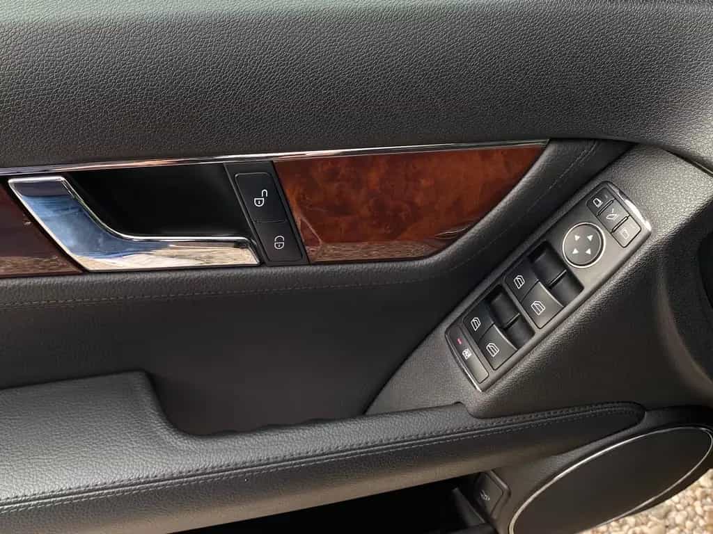 Mercedes-Benz C 350 Lim. Automatik Command Xenon S-Dach 06/2009-photo-24