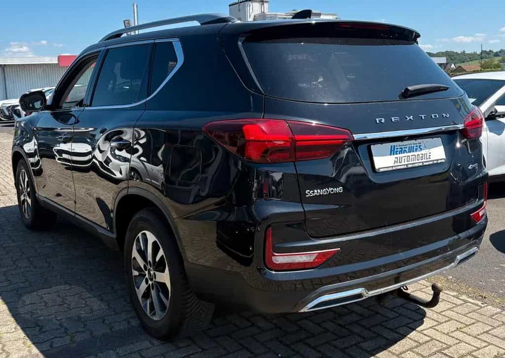 Ssangyong REXTON 2.2 Diesel 4WD Navi/AHK/Shz 08/2022-photo-3