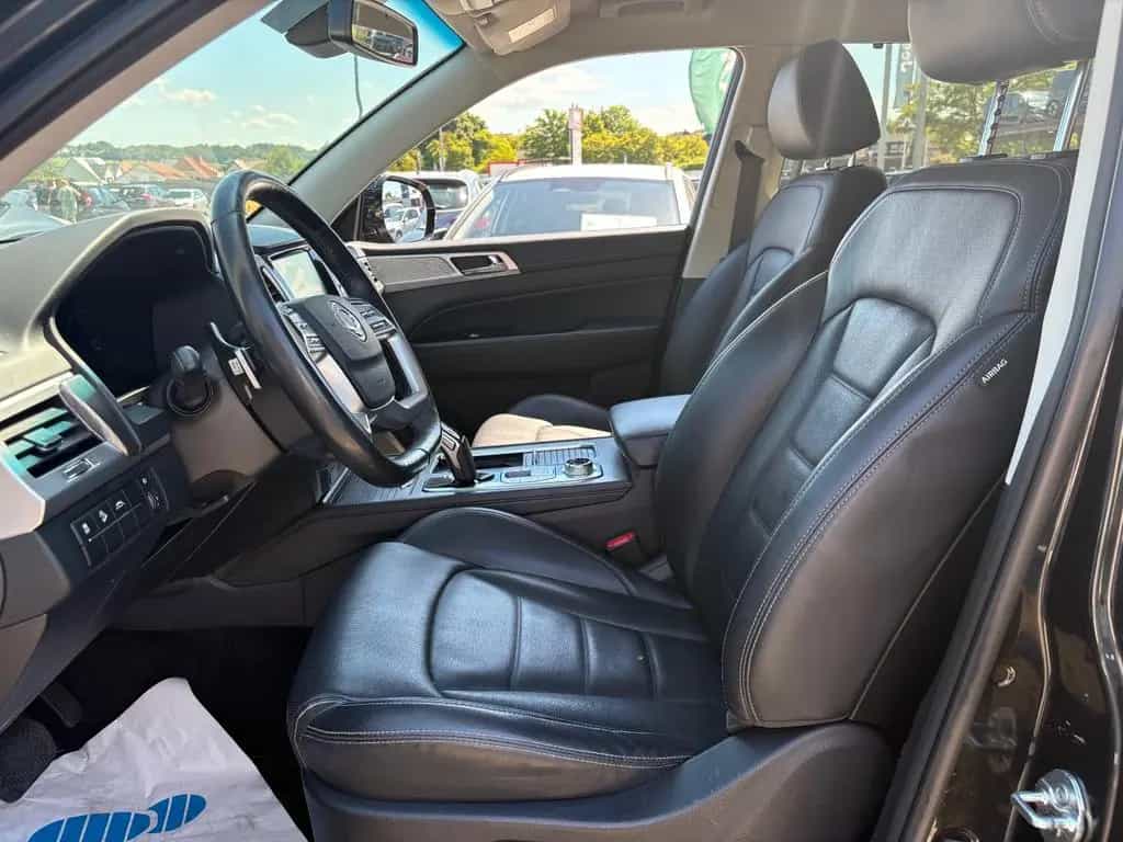 Ssangyong REXTON 2.2 Diesel 4WD Navi/AHK/Shz 08/2022-photo-6