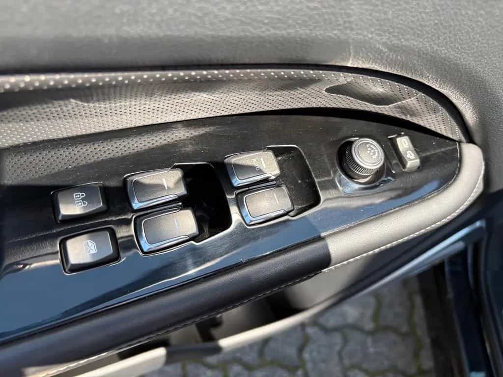 Ssangyong REXTON 2.2 Diesel 4WD Navi/AHK/Shz 08/2022-photo-7