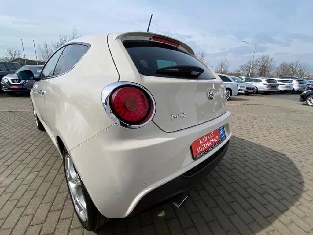Alfa Romeo MiTo Turismo 1.4 SPORT/ Klimaanlage/EURO5/6-Gang 08/2013-photo-17