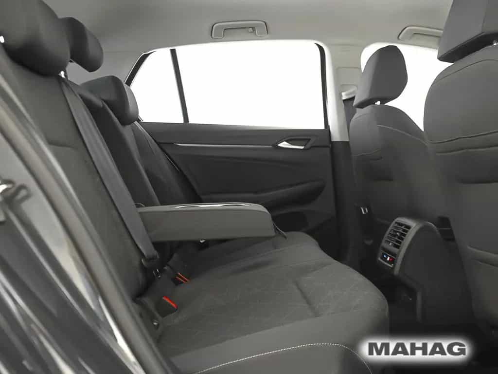 Volkswagen Golf VIII Life 2.0 TDI LED Navi ParkPilot App DS 02/2023-photo-13