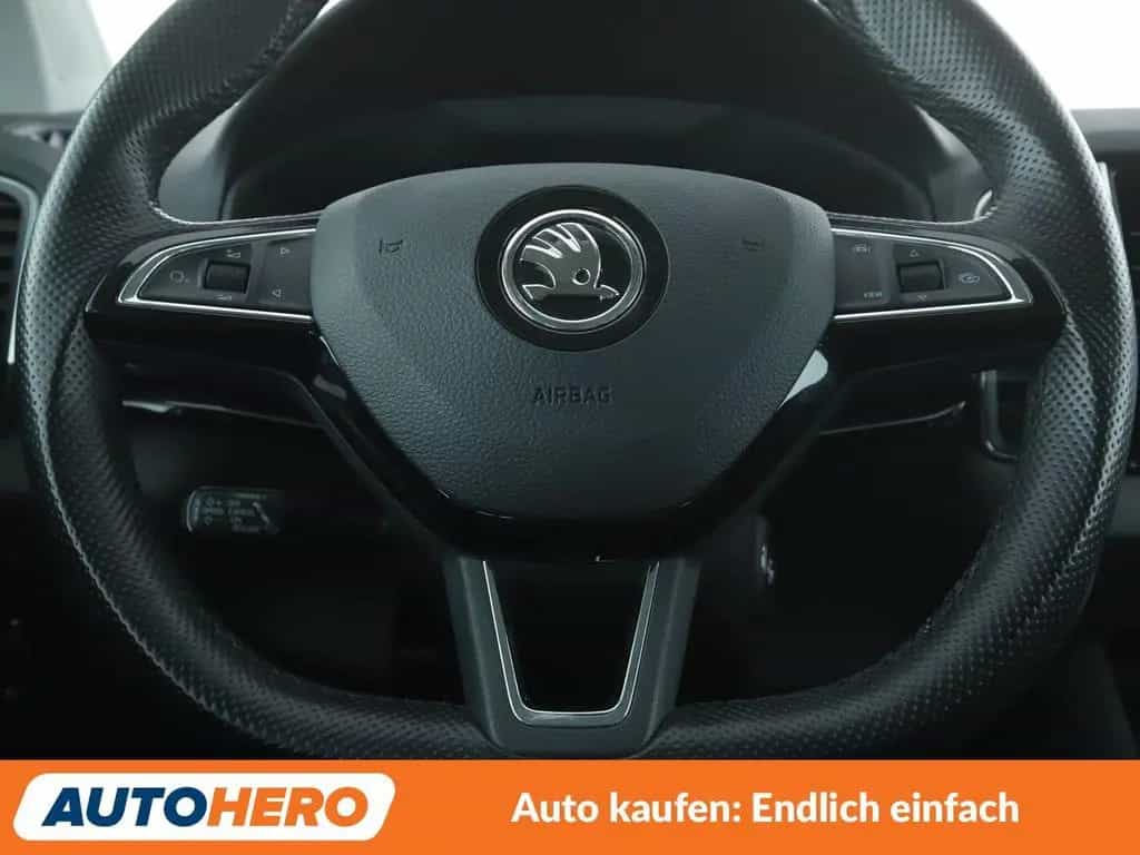 Skoda Karoq 1.5 TSI ACT Style Aut.*AHK*NAVI*LED*ACC* 02/2020-photo-18