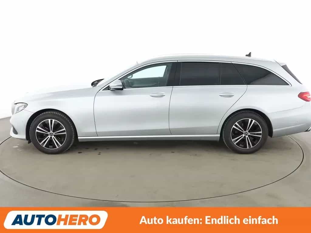 Mercedes-Benz E 220 E-Klasse E 220 d Avantgarde Aut.*NAVI*TEMPO*CAM* 11/2020-photo-2